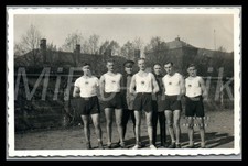 Foto, Schutzpolizei Köln, Faustball-Mannschaft in Riehl, 1930; L245L