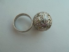 Ring mit Kugel - silberfarben - Gr.  18,8 / 59 - rund - Modeschmuck
