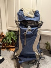 Deuter Act Lite 65+10 Hiking