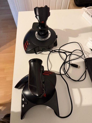 Thrustmaster flight hotas x - t-flight,