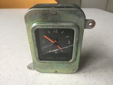 Oldtimer Fahrzeuguhr Russische Autouhr elektrische Auto Uhr Wolga Moskwitsch