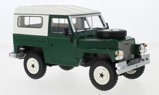 BOS 1:18: 355 Land Rover Lightweight Series III Hard Top, dunkelgrün/beige, RHD
