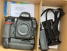 Kamera Nikon D700 53744 Auslösungen - Body mit Griff