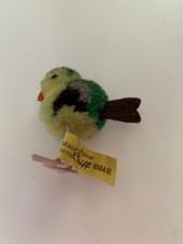 STEIFF Wollminiatur Vogel  | 6504,42 |  Fahne  | 4 cm  I.