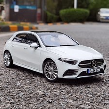 1:18 Mercedes-Benz A-Klasse
