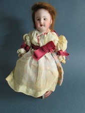 süße kleine Puppe - gemarkt