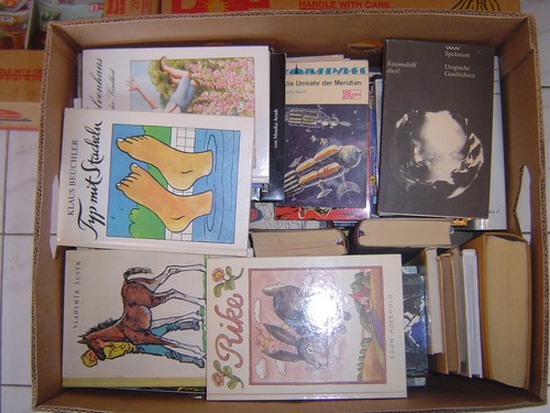 Große kiste bücher - kiste,