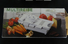 Multireibe/Gemüsehobel "8 in 1" - mit Auffangschale und Deckel - mit OVP