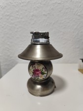 „Tischfeuerzeug in Lampenform (funktioneller Stein) – Metall – Dekoration