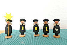 5 Kurrende Sänger  mit weißem Kragen Erzgebirge 8 cm hoch fas Neu !