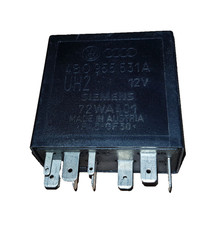 Relais 377 Wisch Intervall Audi A3 A4 VW Passat 3B 3BG Golf 4 Bora 4B0955531A