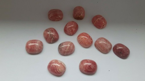 Rhodochrosit cabochons im - rhodochrosit,