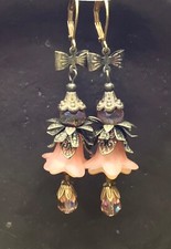 Elfen Ohrringe "Glockenblume"  federleicht und super süß, Blumenohrringe