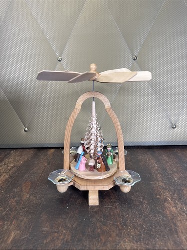 Vintage weihnachts pyramide - vintage, weihnachts–pyramide