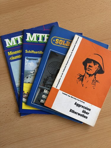 Ddr konvolut militaria hefte - konvolut,