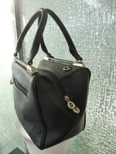 TOM & EVA, HANDTASCHE, SCHWARZ, PLATZWUNDER, GOLDENE APPLIKATIONEN