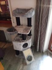 Katzenkratzbaum / Katzentonne 