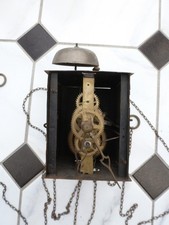 Altes Uhrwerk Wanduhr oder Standuhr mit Kettenaufzug zum Restaurieren