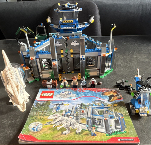 Lego jurassic world - jurassic, indominus
