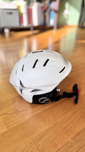 Ski und snowboardhelm gr - und,
