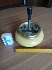 Drehaschenbecher mit Keramikunterteil