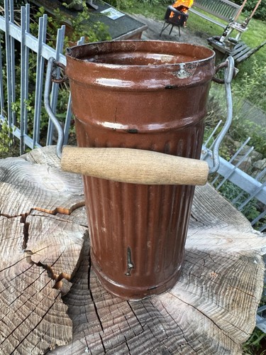 Gasmaskendose kriegsschrott - gasmaskendose,