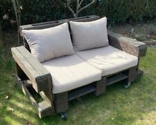 Paletten Sitzlounge mit Rollen und Auflagen In sehr gutem Zustand.