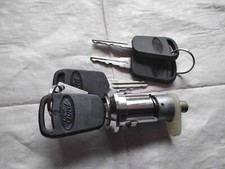 Ford Taunus Kofferraum Schloss  Mit 4 Schlüssel    2x Orginal Und 2x Kopien 