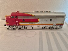 Walthers 920-48277, EMD F3 A Santa Fe - Sound von Uhlenbrock