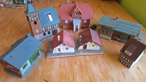 Modelleisenbahn häuser ho - ,