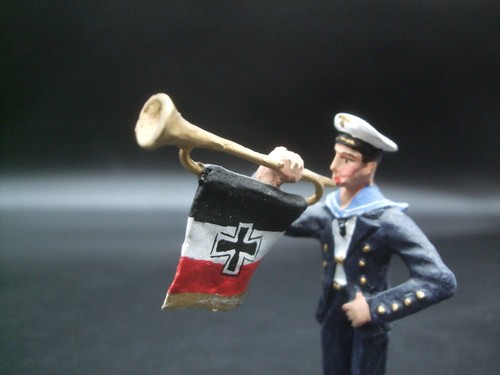 Soldat marine fanfare blasend - soldat,