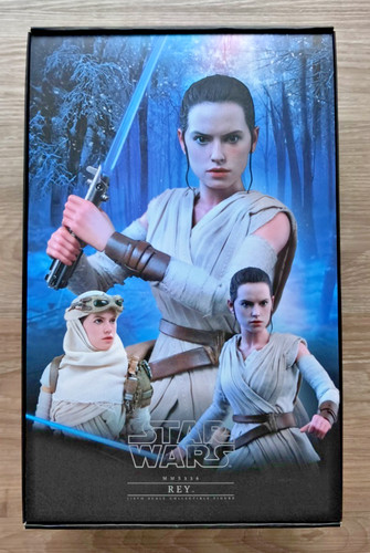 Hot toys star - rey, jakku