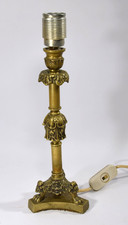 alter TISCHLAMPENSOCKEL mit Löwentatzen Bronze Ornamente Tischleuchte Lampenfuß
