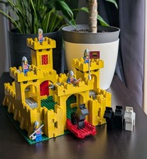 LEGO 375 Gelbe Ritterburg