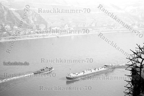 Schiff rheinschiff bei - , mainz