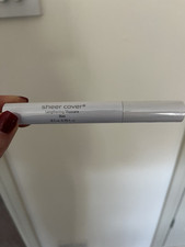 Sheer Cover Verlängerung Mascara schwarz versiegelt