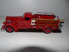 SIGNATURE US FEUERWEHR AMERICAN LAFRANCE 1939 MODELLAUTO 1:43 SAMMLER MODELL