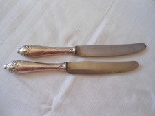 2 einzelne Messer vom Besteck