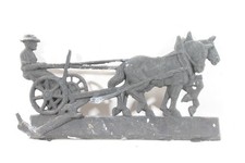 Bauer mit Pflug Pferde Gespann