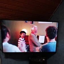 Fernsehen  zur verkaufen plus Halterung 