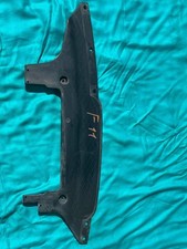 Original BMW 5er F11 Stoßstange Halter Führung unten Mitte M Paket 51128049236