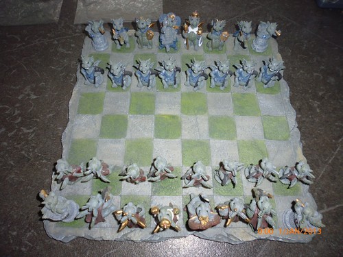 Schachbrett mit drachenfiguren - mit,
