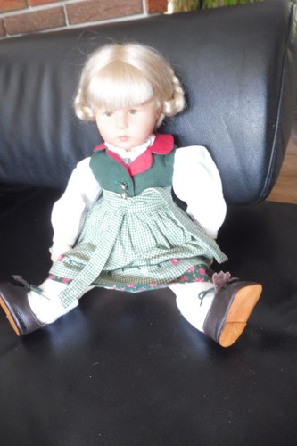 Sehr schöne puppe mädchen - puppe,