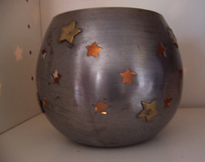 Teelichthalter; Stern-Dekor; Stahl; Messing-Sterne; h=10 cm; Durchm. 11,5 cm;