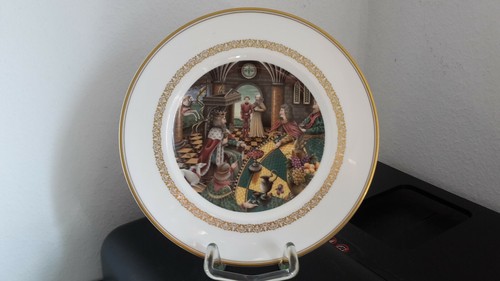 Royal worcester porcelain - royal,