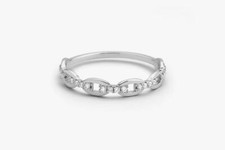 Diamond chain design gold ring