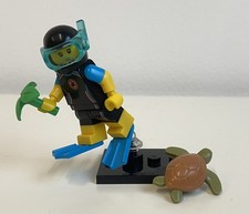 LEGO Minifigur Taucherin mit Meeresschildkröte