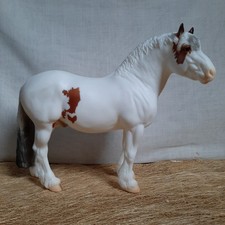 Breyer LEGEND -  Modellpferd Kaltblut Noriker
