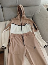 Beige/Weiß - Nike Tech Fleece