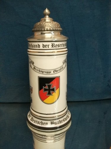 Bierkrug mit zinndeckel - bierkrug,